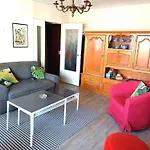 RAVEL - Spacieux logement en duplex, proche centre